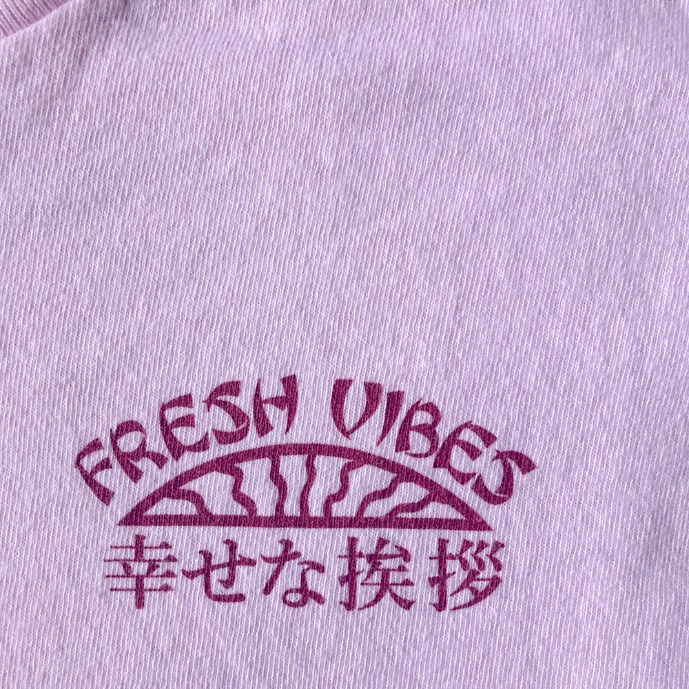 Fresh Vibes youth shirt . Sz large